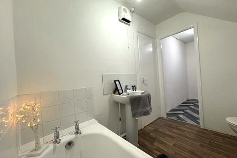 undefined, Fosse Road North, Flat D, Leicester LE3