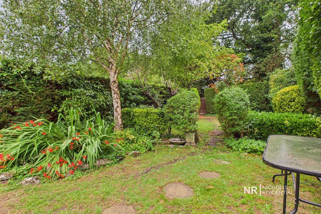Garden Extra Photo