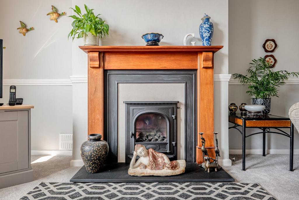 Flat 4 78 Lower Oldfield Park BA2 3 HP-15.jpg