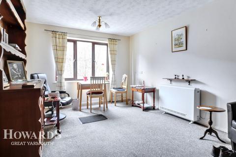 2 bedroom apartment for sale, St Peters Plain, Great Yarmouth