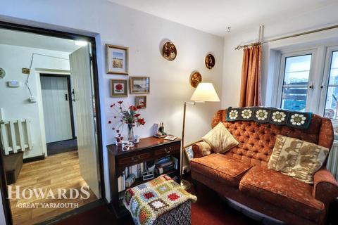undefined, Crossways, Ormesby