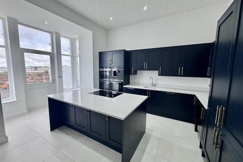 8 bedroom house to rent, Mont Millais, St Helier