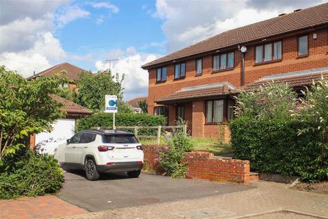 Walkhampton Avenue, Milton Keynes MK13