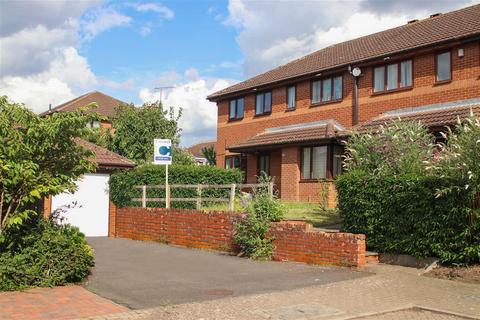 Walkhampton Avenue, Milton Keynes MK13