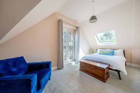 2 bedroom flat for sale, Upland Road, East Dulwich, London, SE22