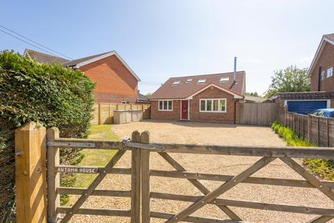 4 bedroom detached house for sale, Manns Hill, Bossingham, Canterbury, CT4