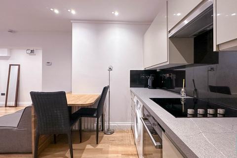 Studio to rent, York Street, London, W1H
