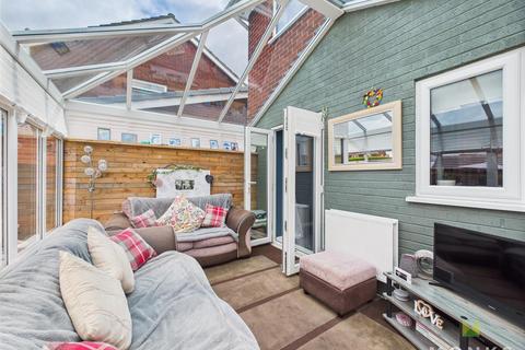 3 Buckingham Close, Oswestry, SY11 2XJ
