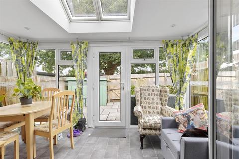 2 bedroom terraced house for sale, The Cedars, Hailsham