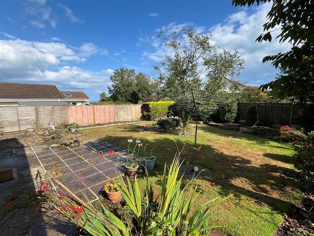 Rear Garden 2.jpg