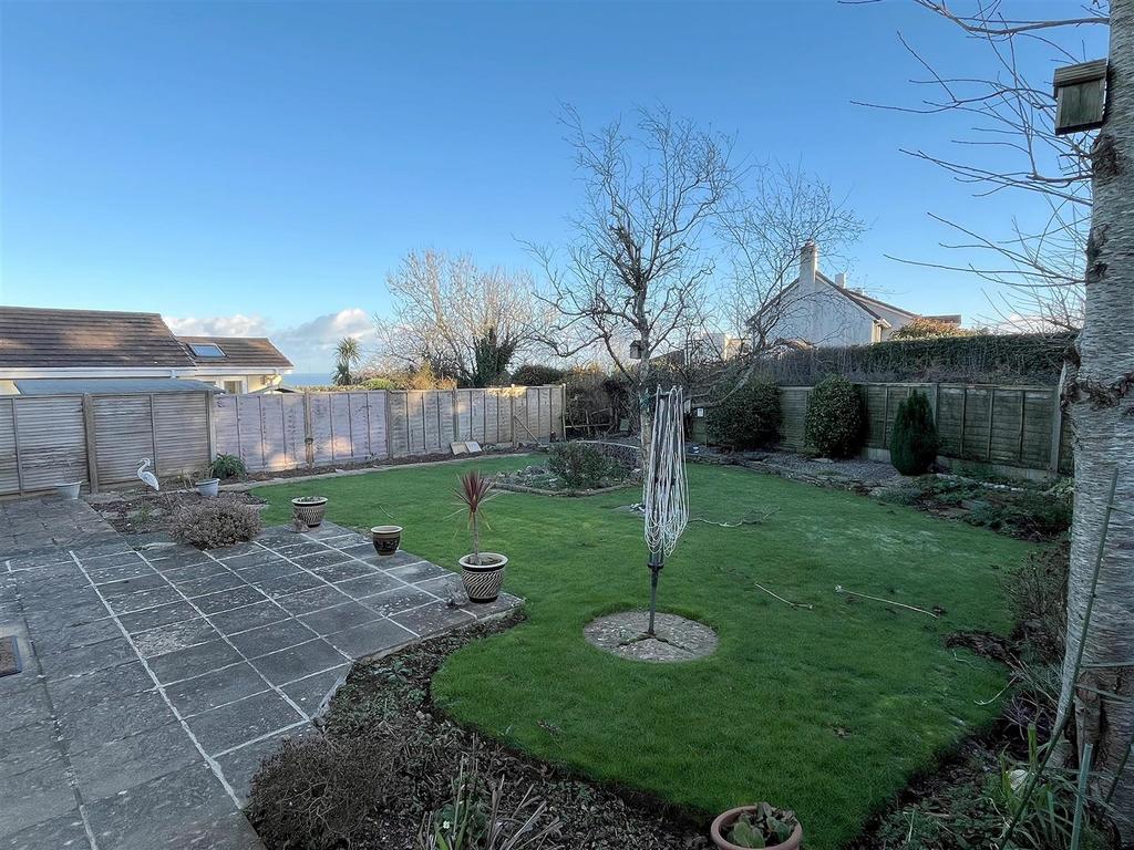 Rear Garden 2.jpg