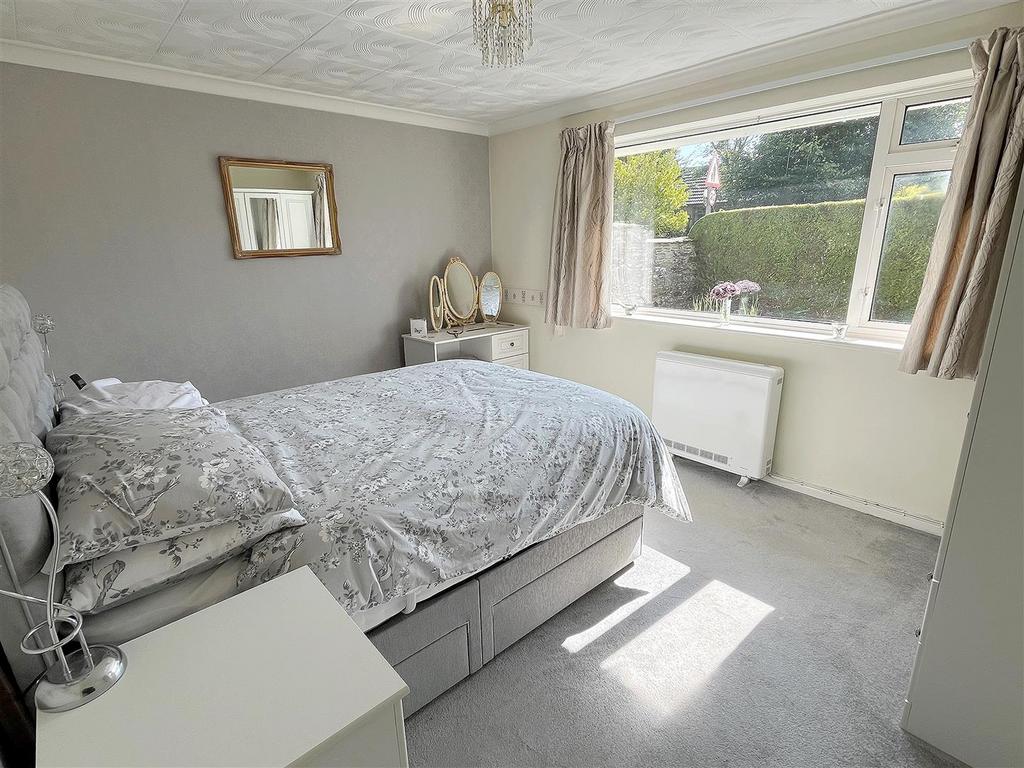 Bedroom One.jpg