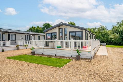 undefined, London Road, Kessingland