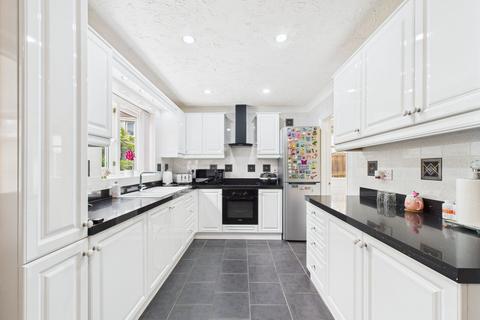 4 bedroom detached house for sale, Riley Close, Yaxley, PE7