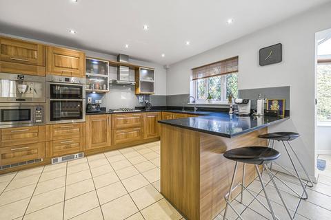 4 Boulter Close, Bromley, BR1 2FD