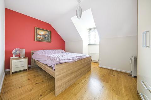 4 Boulter Close, Bromley, BR1 2FD