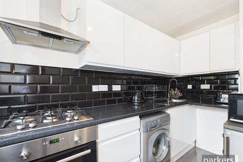 undefined, Muirfield Close, Berkshire RG1