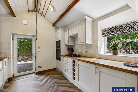Hanging Barn Cocking Yard, Burton, Carnforth, LA6 1LZ