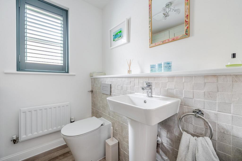 Utility Cloakroom