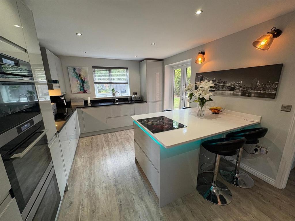 Kitchen Breakfast Room