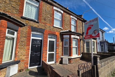 3 bedroom terraced house for sale, Manston Road, Ramsgate CT11