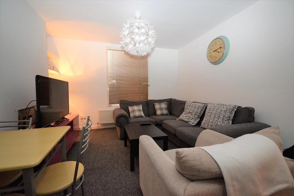 Living Room.JPG