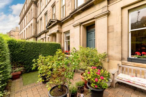 31 Hillside Crescent, Edinburgh, EH7 5EF