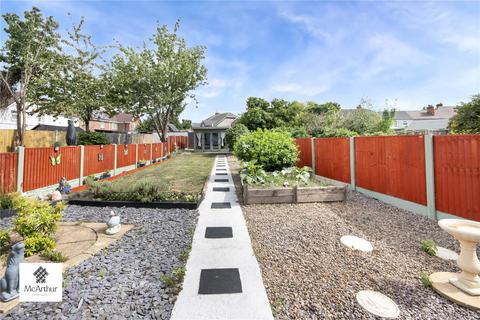 4 bedroom end of terrace house for sale, Shrewsbury Road, Harworth and Bircotes, Doncaster, South Yorkshire, DN11