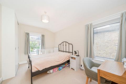 10 Troughton Road, London, SE7 7QH