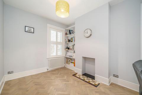 10 Troughton Road, London, SE7 7QH