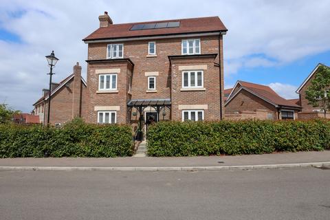 4 bedroom detached house for sale, Bonnet Lane, Burgess Hill, RH15