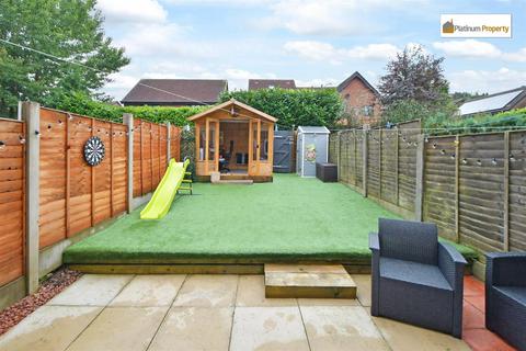 3 bedroom townhouse for sale, Comfrey Close, Stoke-On-Trent ST3
