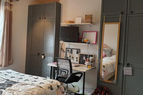 undefined, Lincoln LN5