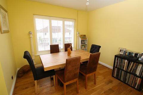 29 Anderson Road, Salisbury, SP1 3DX