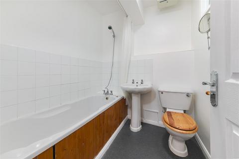 1 bedroom flat to rent, Woodstock Road, Finsbury Park