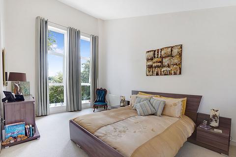 5 bedroom detached house for sale, Northwood Drive, Greenhithe DA9