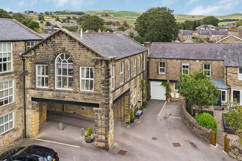 3 bedroom character property for sale, Cross Lane Court, Bradley