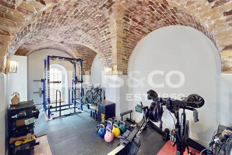 Flat 4, Clerkenwell House Hilda Road, Southall, UB2 4FP