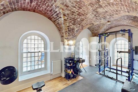 Flat 4, Clerkenwell House Hilda Road, Southall, UB2 4FP