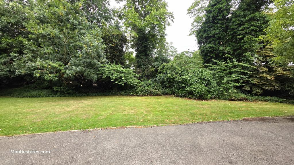 Communal gardens