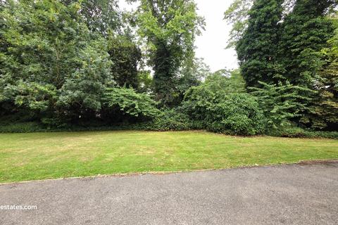 2 bedroom flat for sale, St Anns Court, Sunningfields Road, Hendon NW4