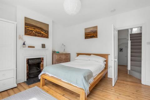 33 Adamsrill Road, Lower Sydenham, London, SE26 4AJ
