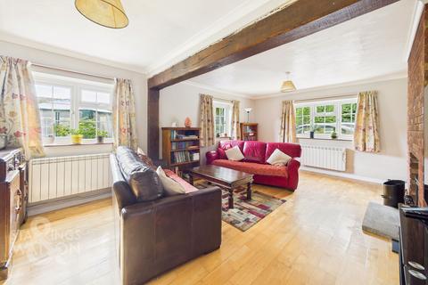 3 bedroom detached house for sale, Salhouse Road, Rackheath, Norwich