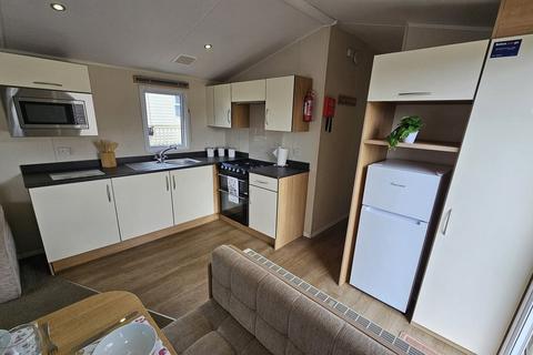 3 bedroom static caravan for sale, Flag Hill, Great Bentley, Colchester, CO7