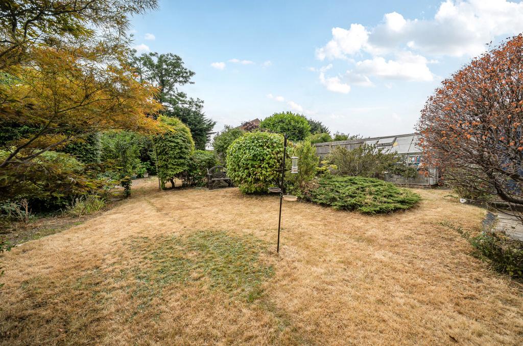 1330396 28 688398...