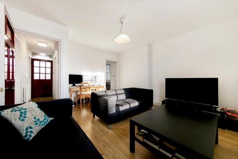 2 bedroom flat to rent, Norwood Road, SE27
