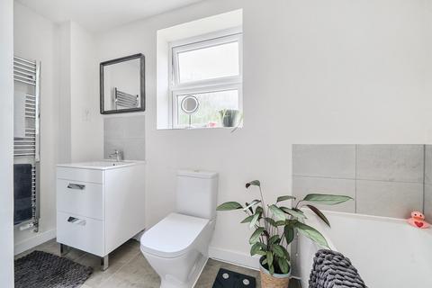 32 Fish Street, Exeter, EX2 7TR