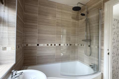 3 bedroom link detached house for sale, Windsor Drive, Stourport-on-Severn, Worcestershire, DY13