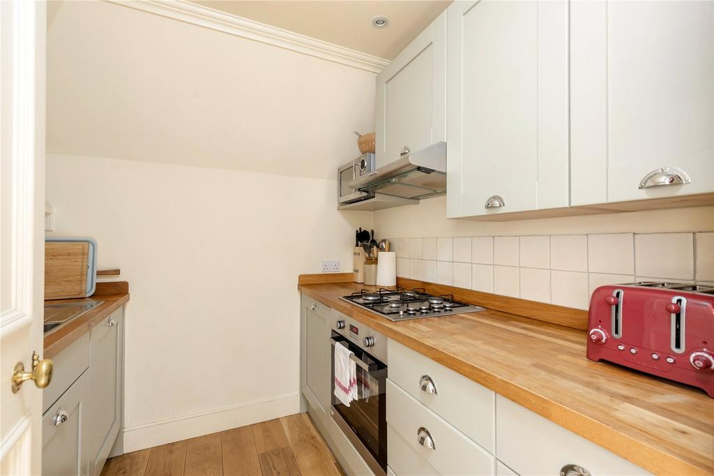 Pavilion - Kitchen