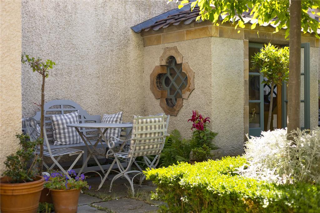Summer House